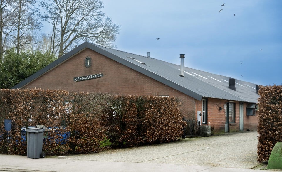 Ook in Weelde werd een hondenkwekerij van dezelfde eigenaar gesloten.