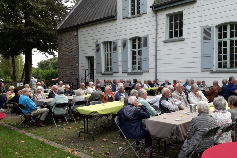 Zo’n honderd senioren woonden de vijftigste verjaardag van de seniorenraad bij in GC Oude Pastorij.