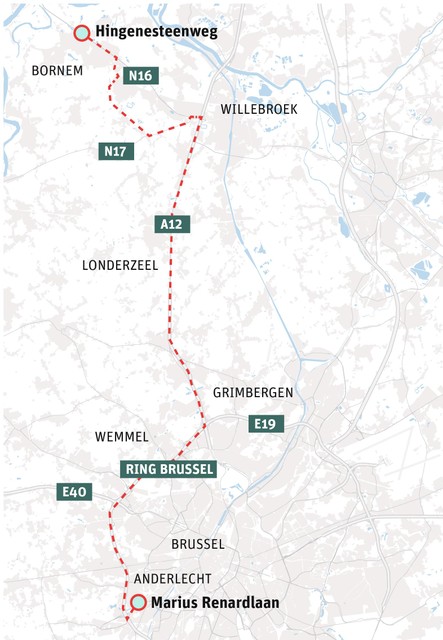 Na een achtervolging van ongeveer twintig minuten en veertig kilometer, besliste de vrouw dan toch om zich aan de kant te zetten en kon ze voor verhoor worden opgepakt.