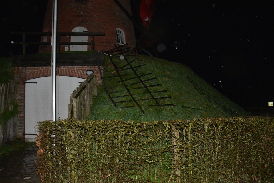 Een kapotgeblazen wiek in februari 2020 bij de passage van voorjaarsstorm Dennis.
