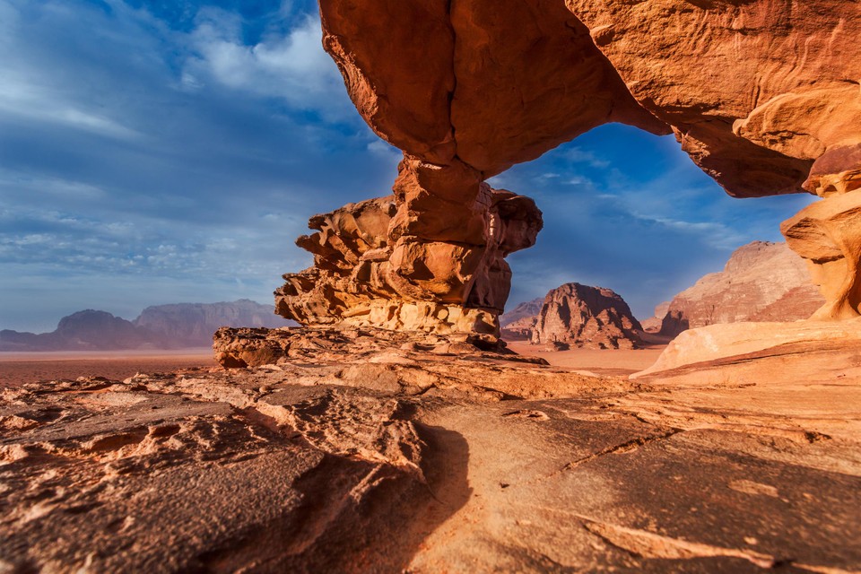 Kleine rotsbrug in Wadi Rum.
