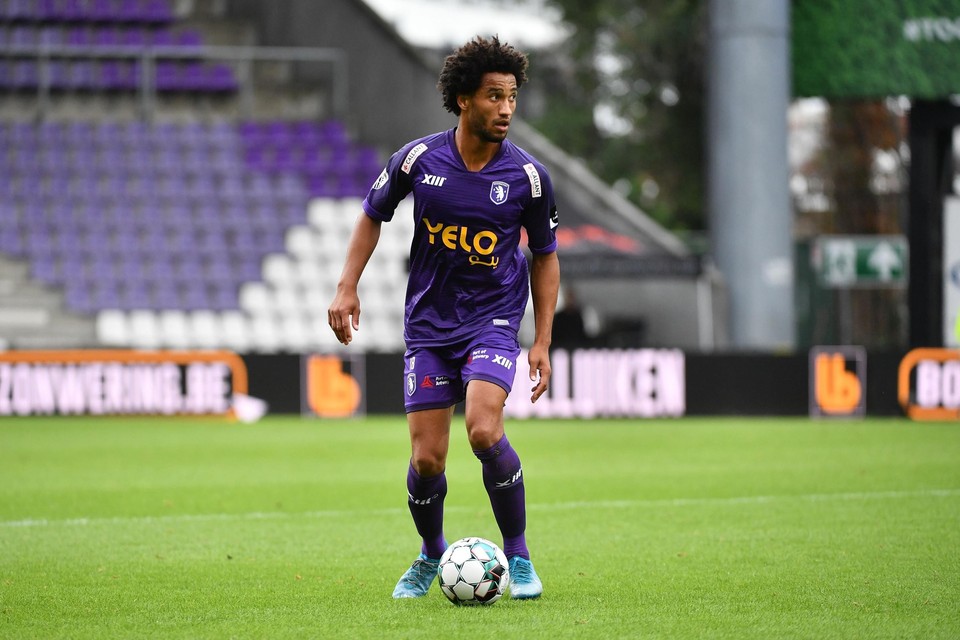 Ryan Sanusi is terug voetballer.