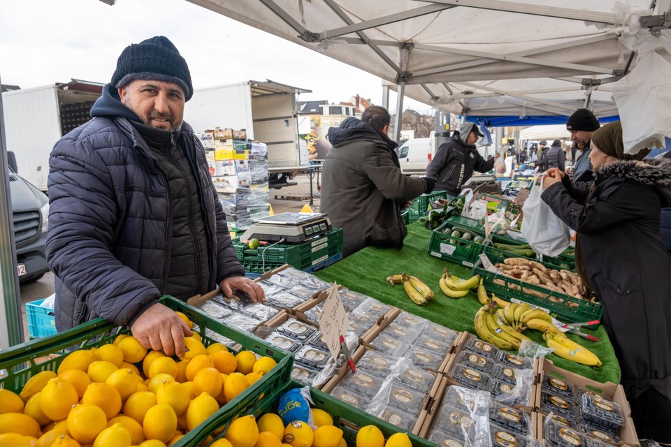 Kaya: “Hier betaal je de helft van wat je in de supermarkt betaalt.”