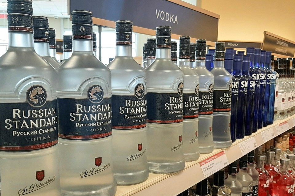 De Russian Standard-vodka die men ook al in het buitenland liet ‘opdrogen’. 