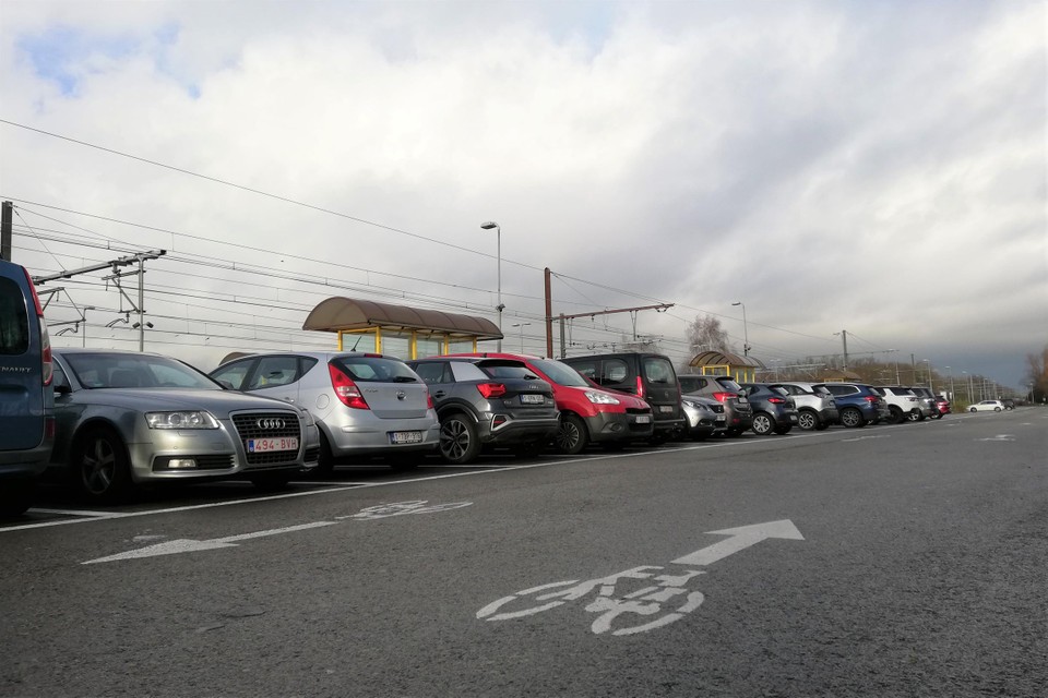Het verplaatsen van de fietsostrade op de stationsparking in Katelijne maakt geen deel uit van de engagementsverklaring. 