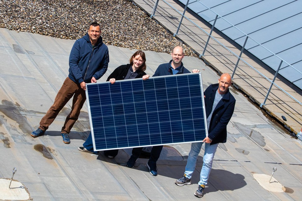 In samenwerking met energiecoöperatie Klimaan komen er 244 zonnepanelen op het Putse gemeentehuis.