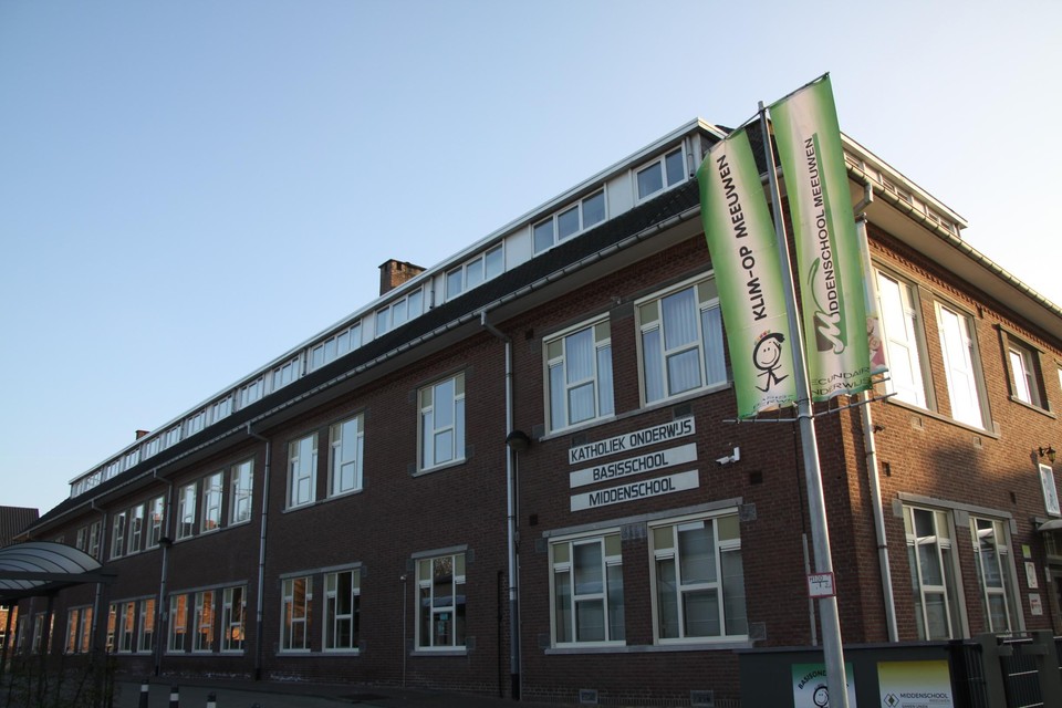 Twee vestigingen van basisschool Klim-Op mogen weer open, die in het centrum blijft voorlopig dicht.
