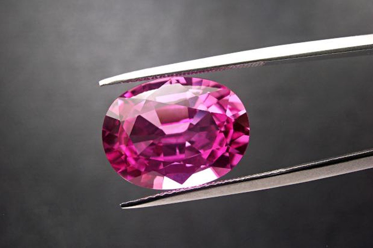 Pathologisch kolf Goed doen Deze zeldzame, roze diamant werd verkocht voor recordbedrag | Gazet van  Antwerpen Mobile