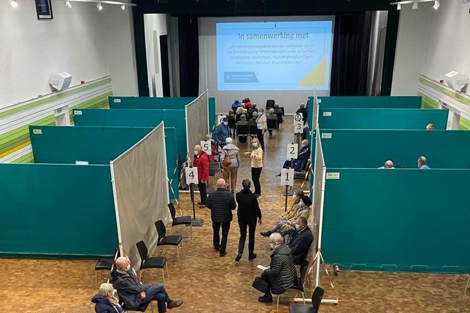 Het ontmoetingscentrum in Lichtaart was eind november vorig jaar al een tijdelijk vaccinatiecentrum.