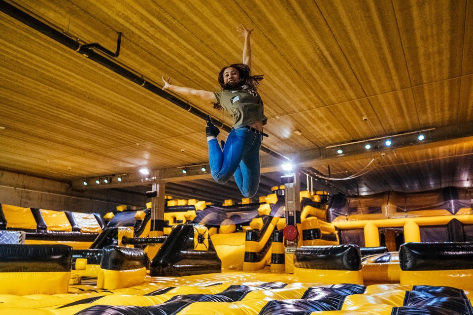 JumpSky opent deze paasvakantie zijn eerste Kempense inflatable park, in feite een grote ruimte die gevuld is met een immens avontuurlijk springkasteel.