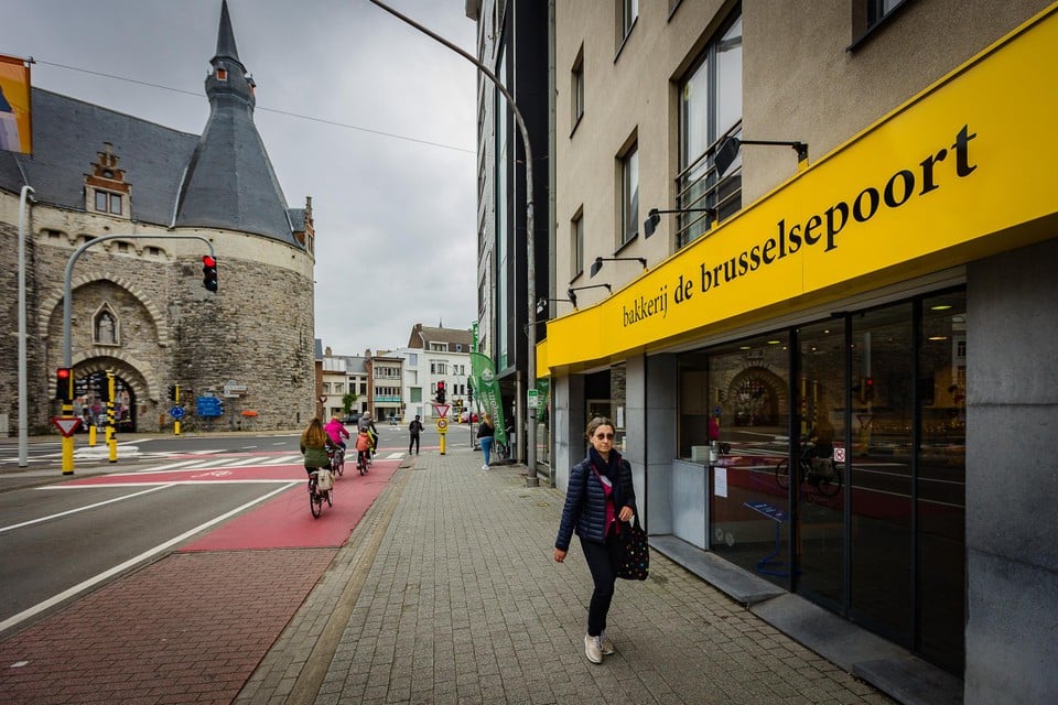 Bakkerij De Brusselsepoort ligt vlak bij de middeleeuwse Brusselpoort.