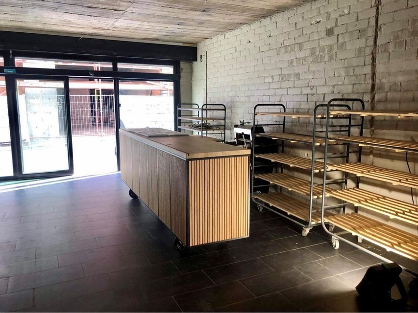 De winkel is klaar om vanaf maandag de eerste klanten te verwelkomen.