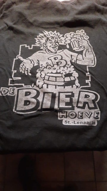 Voor de twintigste verjaardag van de Bierhoeve had Lex een logo ontworpen. Die verjaardag heeft hij net niet gehaald.