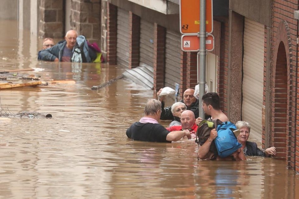 Luik, vorige week. Soortgelijke overstromingen kunnen zich ook in Vlaanderen voordoen, bij één kans op de duizend..