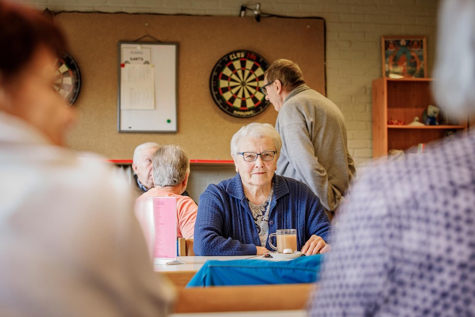 De warme maaltijden in de dienstencentra en dorpshuizen konden door de coronacrisis lange tijd niet plaatsvinden.