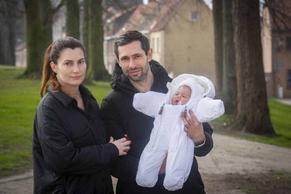 Anton, zijn vrouw Tetiana en baby Lili vluchtten donderdag 24 februari uit Oekraïne 