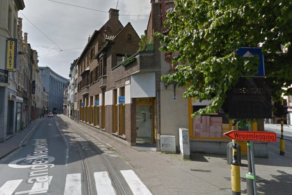 Volgens onze informatie zou het gaan om een tacorestaurant in de Lange Nieuwstraat. 