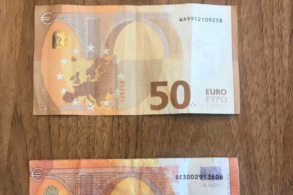 De tiener gaf een vals briefje van 50 euro uit.
