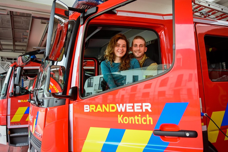 Schrijfster Natacha Michiels en haar partner, brandweerman Jannick Lansu.