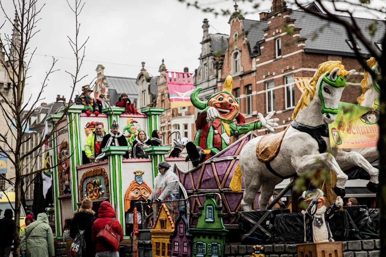 Mechelen Viert Carnaval Met Travestieshow Kermis Op De Botermarkt En   Https   Static.gva.be Assets Images Upload 2024 02 28 F75aa610 37b0 4772 Bd3d Cd62e06bfd1e 