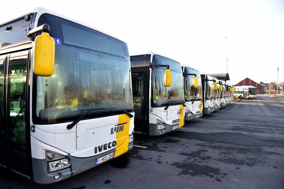 Woensdag weinig trams en bussen door staking: klaagt malaise bij De Lijn aan Gazet Antwerpen Mobile