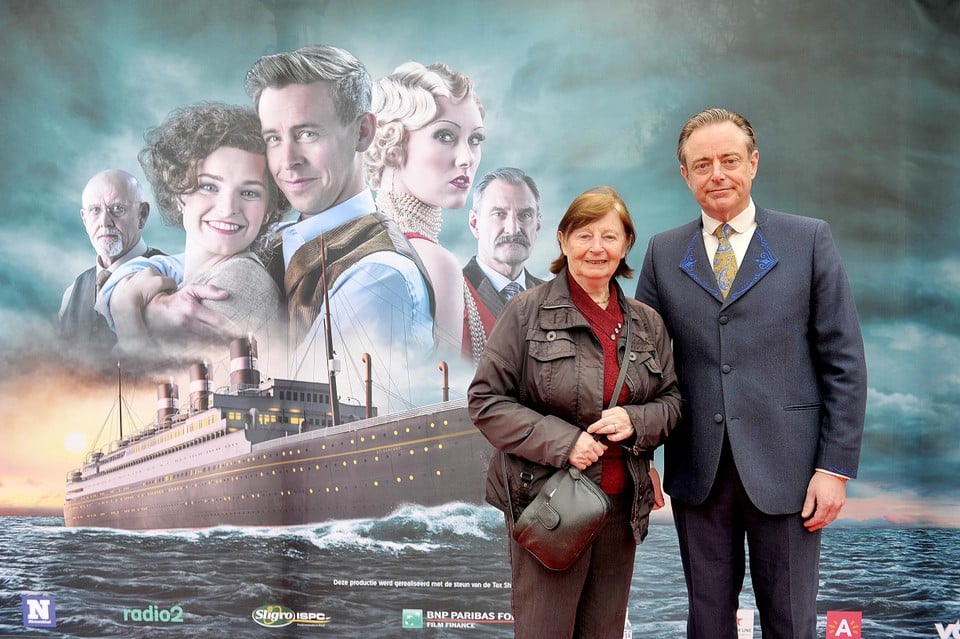 Antwerps burgemeester Bart De Wever met mama Irene Torfs