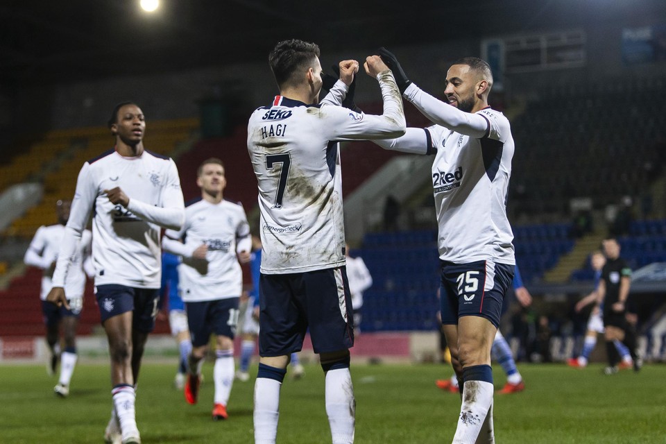 Roofe en Hagi, twee oude bekenden, vieren bij Rangers.