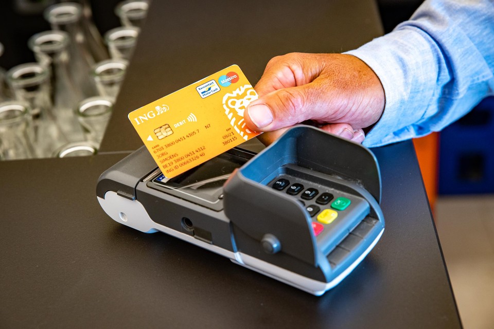 Ook de ouderen blijken massaal het contactloos betalen te ontdekken en te omarmen.