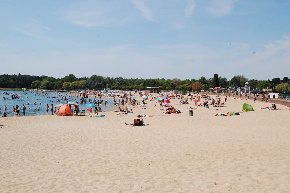 Bijdrager output streng De Ster roept op om niet naar zwemvijver af te zakken na grote drukte op  zaterdag: “Blijf hier weg” (Sint-Niklaas) | Gazet van Antwerpen Mobile