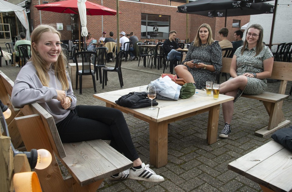 Emilie, Janne en Carlyn hebben lang uitgekeken naar De Vraai Kermis.