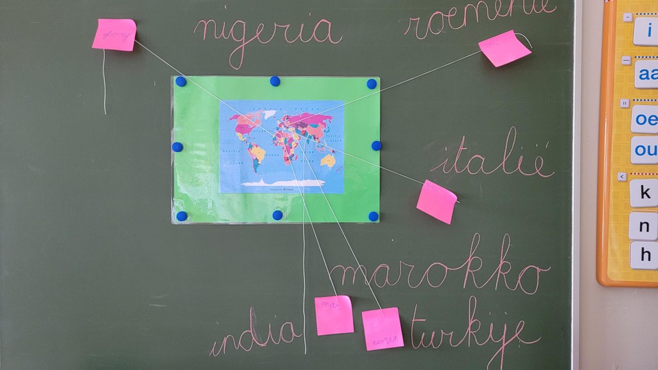 In het eerste leerjaar zoomden ze in op de wereldkaart.