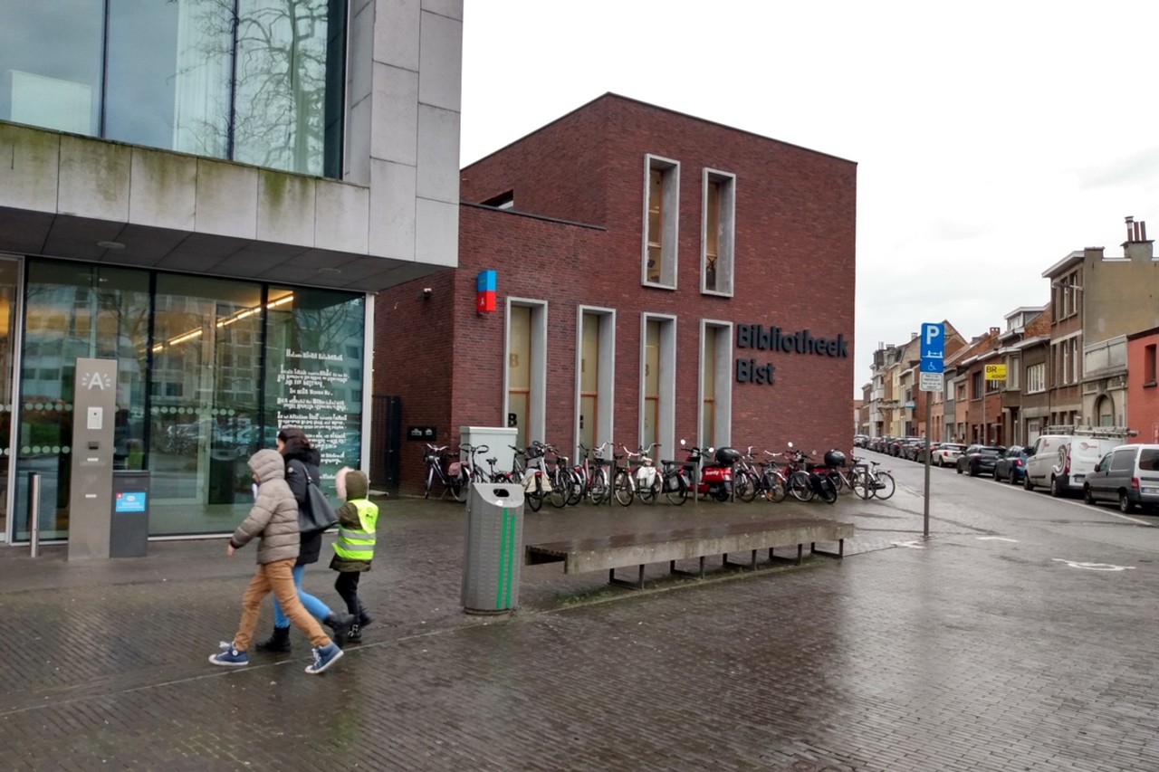 Commotie Ansichtkaart stroom Bibliotheek Bist doet het vanaf maart (soms) zonder personeel (Wilrijk) |  Gazet van Antwerpen Mobile
