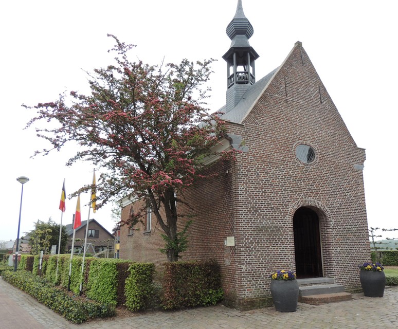 De gerestaureerde kapel van Westdoorn.   vw