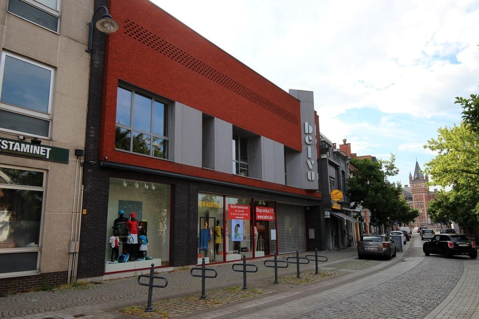 voorspelling Complex Horen van Site van voormalige mode- en sportwinkel Belvu wordt omgevormd tot winkels  en appartementen (Edegem) | Gazet van Antwerpen Mobile