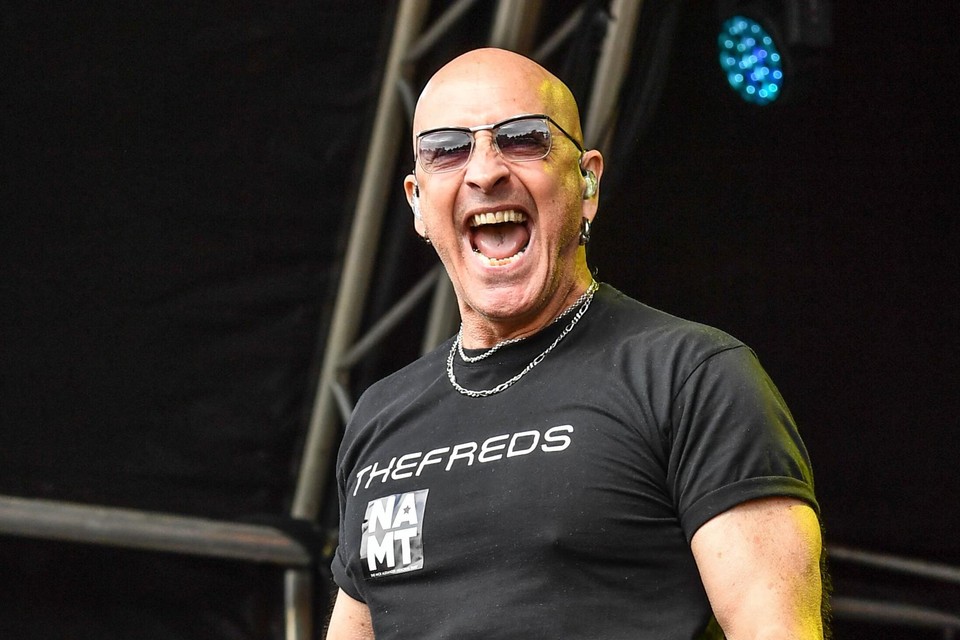 Richard Ferbras (67), cantante della band britannica Wright Said Fred 