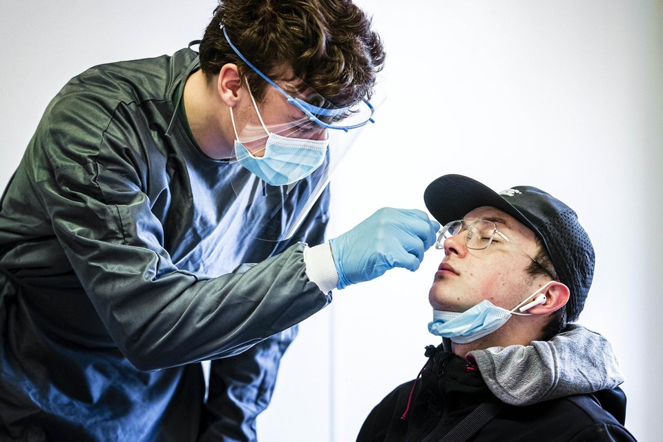 Dinsdag kwamen er in de regio nog 933 positieve tests bij, het hoogste cijfer op een dinsdag ooit.
