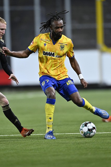 KVK liet ook Mboyo al gaan deze transferperiode. De spits trok naar STVV.
