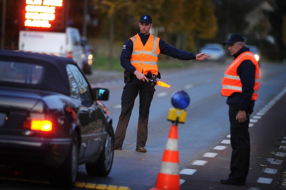De politie controleerde ook 199 bestuurders op het rijden onder invloed van alcohol of drugs. 