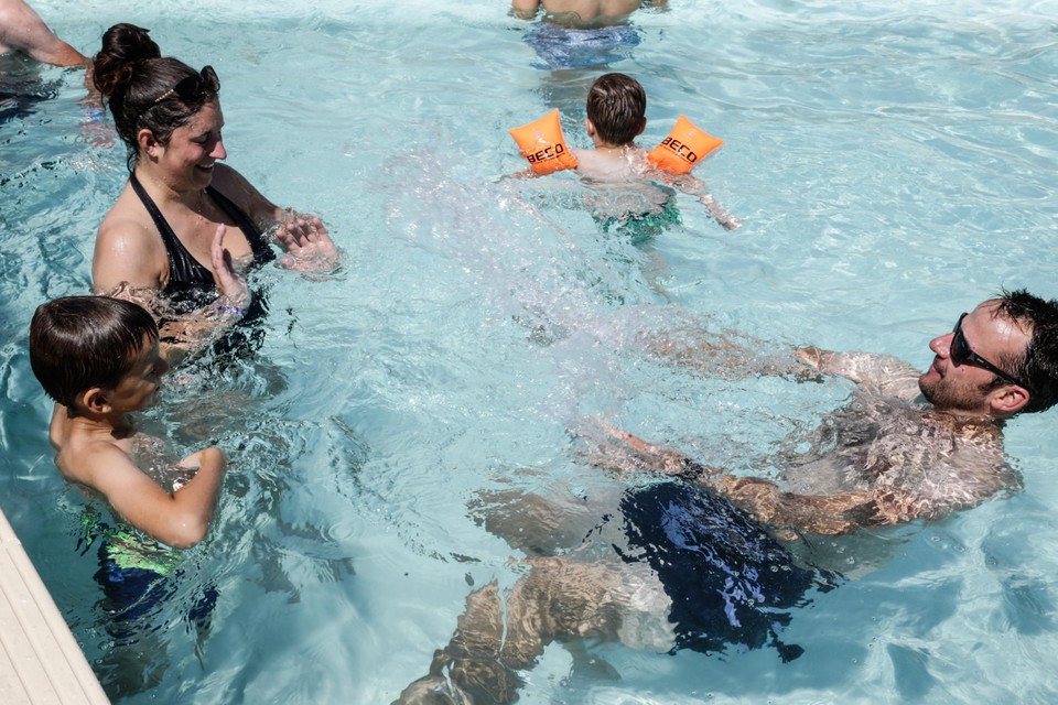 Zwemmen staat in de leerplannen en is belangrijk voor kinderen. 
