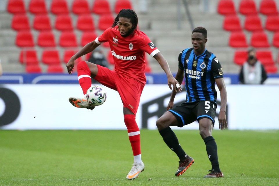 Mbokani werd zondag een halt toegeroepen door Kossounou.