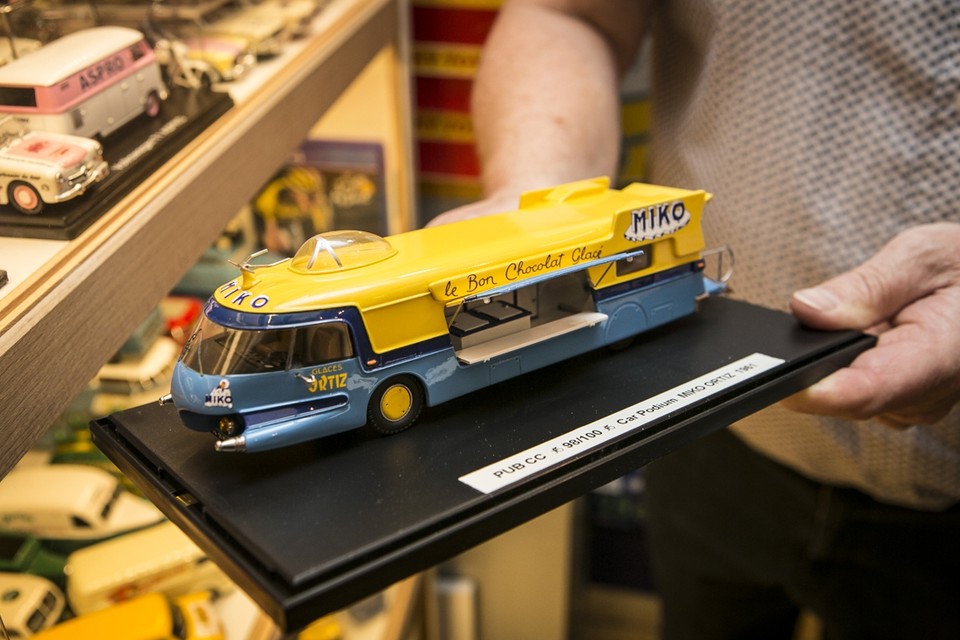 mooi vraag naar Per ongeluk Verzamelaar van miniatuurauto's kan volledige Tour-karavaan nabouwen (Hove)  | Gazet van Antwerpen Mobile