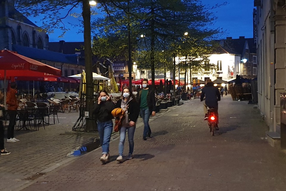 De heropening van de horeca verloopt volgens de politie over het algemeen redelijk rustig.