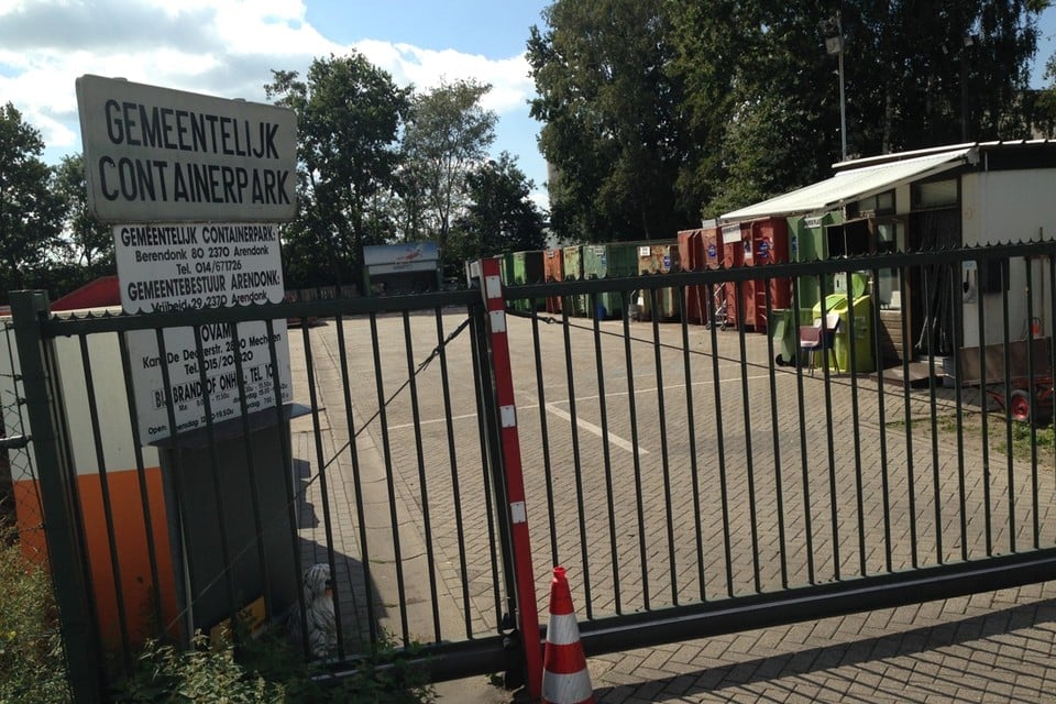 Het huidige containerpark in de Hoge Mauw is te klein en verouderd. 