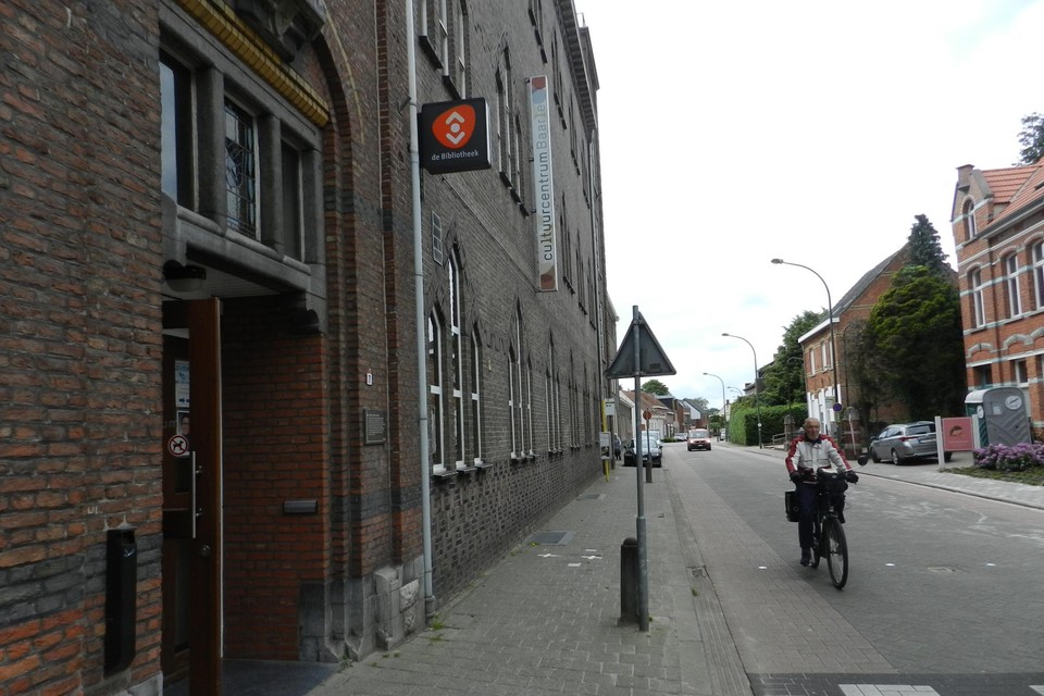 De warme huiskamer is elke dinsdag geopend in het cultuurcentrum van Baarle.