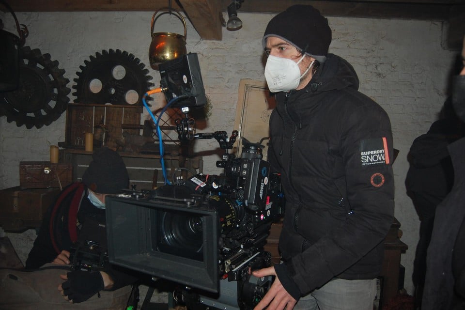 De getijdenmolen in Rupelmonde dient als decor voor de kortfilm. Gerenommeerd cameraman Piet Deyaert maakt de beelden.