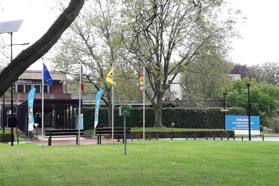 In vaccinatiecentrum in Malle worden op 29 september de laatste vaccins gezet.