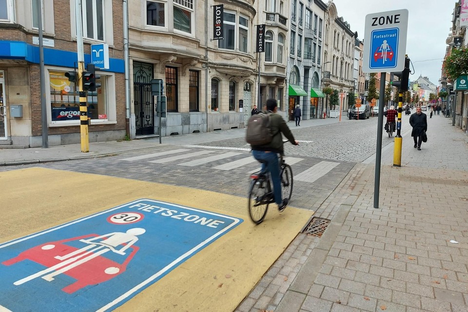 De signaalborden mogen nog niet te zien zijn en zorgen voor verwarring.