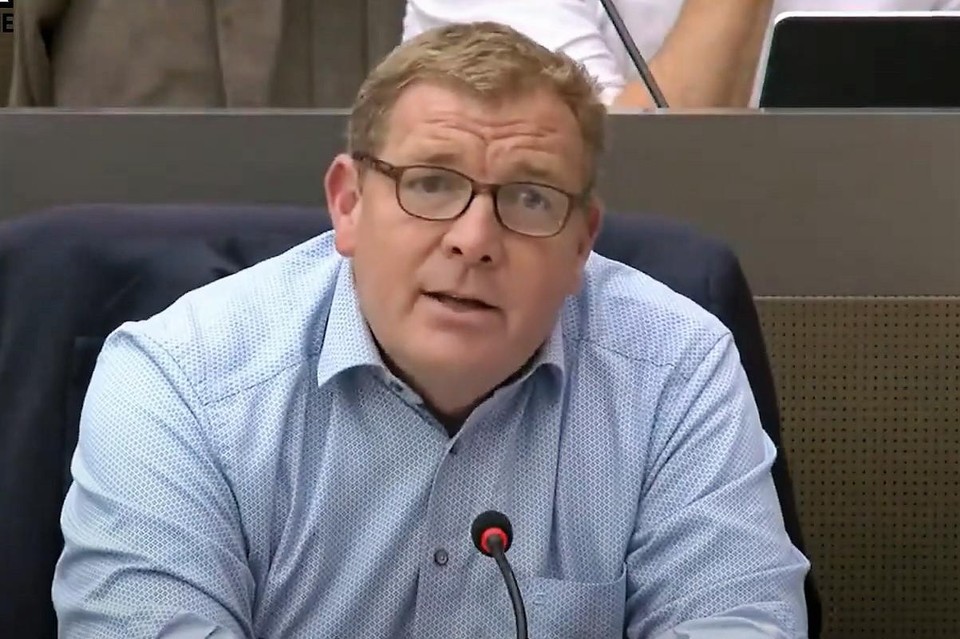 Maarten De Veuster stelde de vraag in het Vlaams Parlement. 