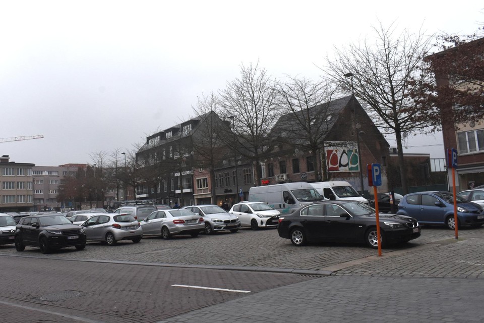 Parkeren op het Rondplein en de andere centrumparkings kost vanaf februari 0,8 euro per uur.