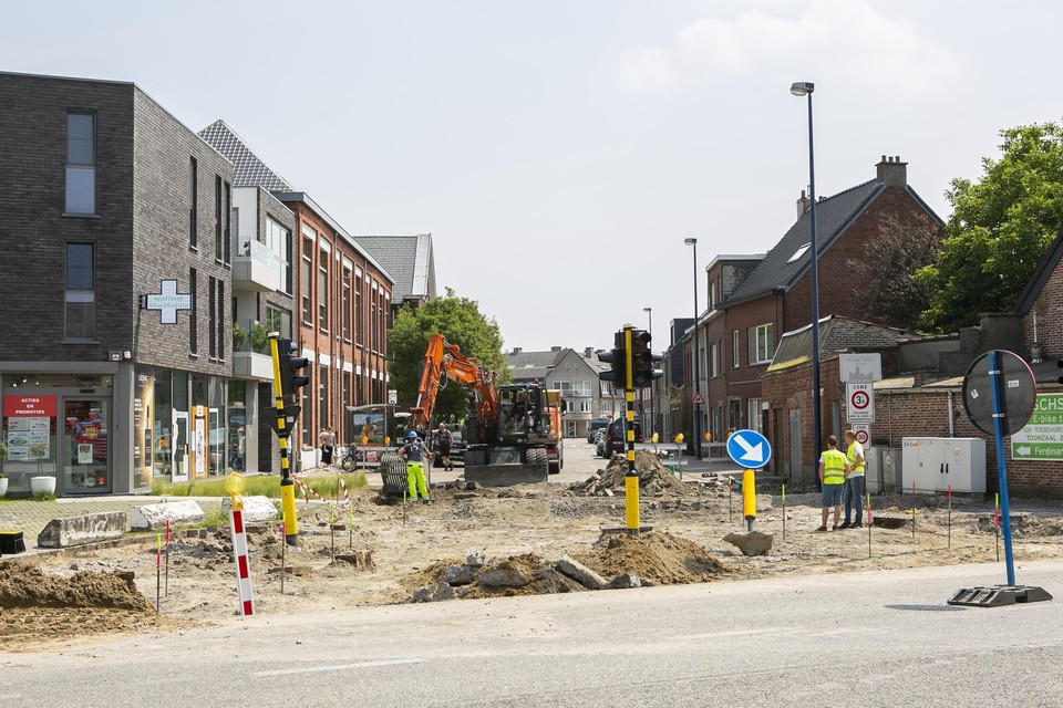 De werkzaamheden aan het kruispunt gingen deze week van start.
